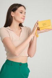 Zoozie Bags Cartera para Mujer de Piel PU Amarilla